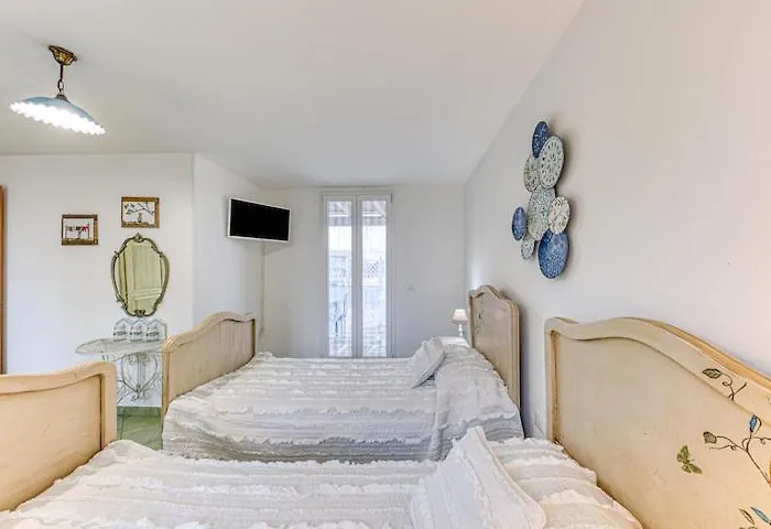 Happiness 1 Апартаменты *